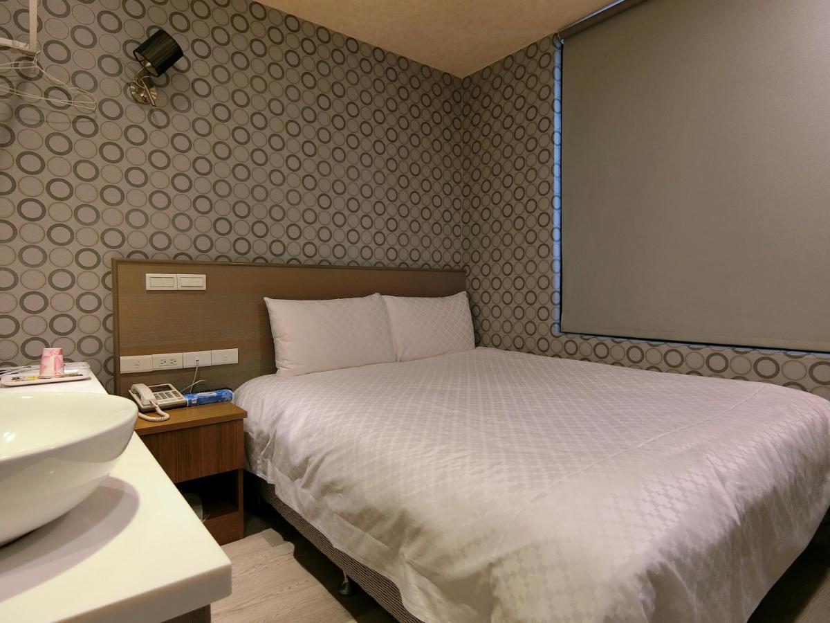 Hotel Taiwan Seven Days Boutique Taipei